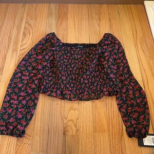 Brand new floral cropped girls shirt